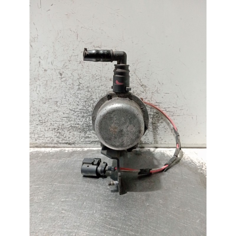 Recambio de depresor freno / bomba vacio para mercedes-benz clase m (w163) ml 270 cdi (163.113) referencia OEM IAM A0004351401 A