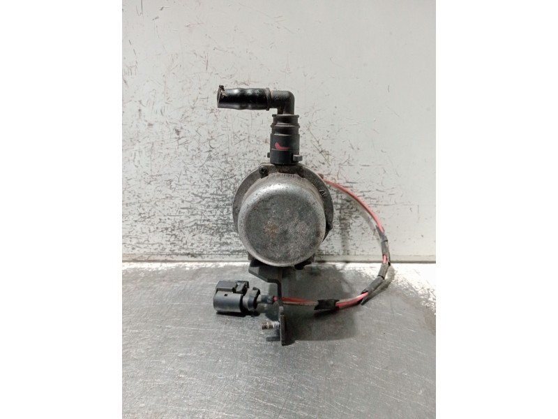 Recambio de depresor freno / bomba vacio para mercedes-benz clase m (w163) ml 270 cdi (163.113) referencia OEM IAM A0004351401 A