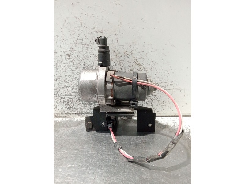 Recambio de depresor freno / bomba vacio para mercedes-benz clase m (w163) ml 270 cdi (163.113) referencia OEM IAM A0004351401 A