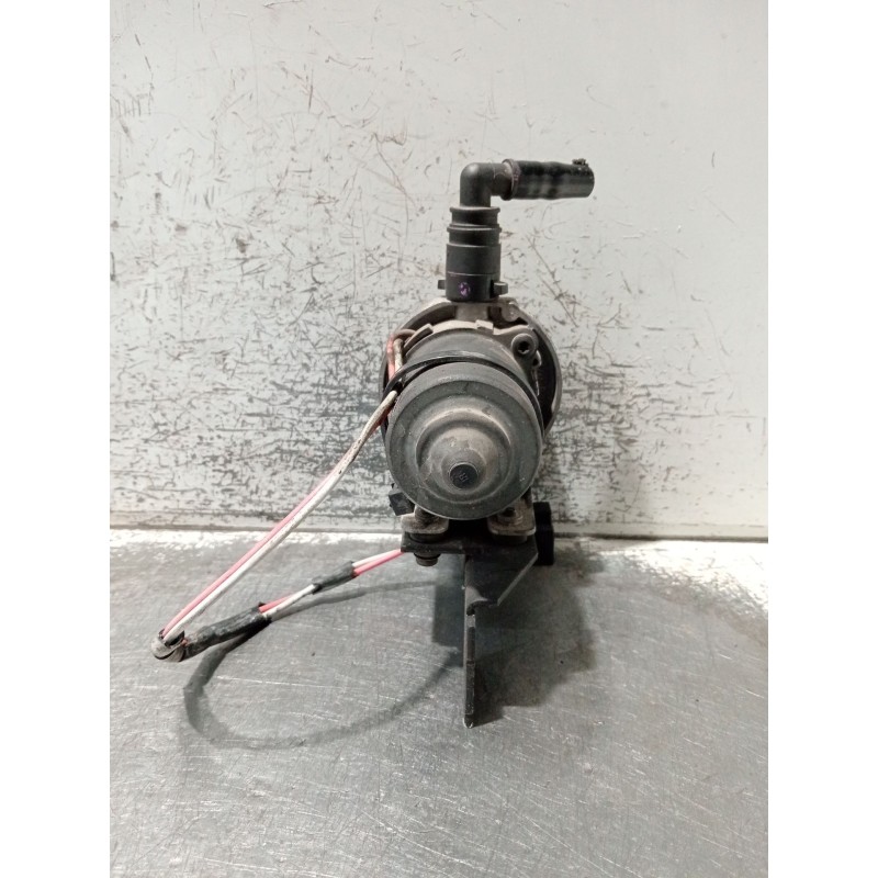 Recambio de depresor freno / bomba vacio para mercedes-benz clase m (w163) ml 270 cdi (163.113) referencia OEM IAM A0004351401 A