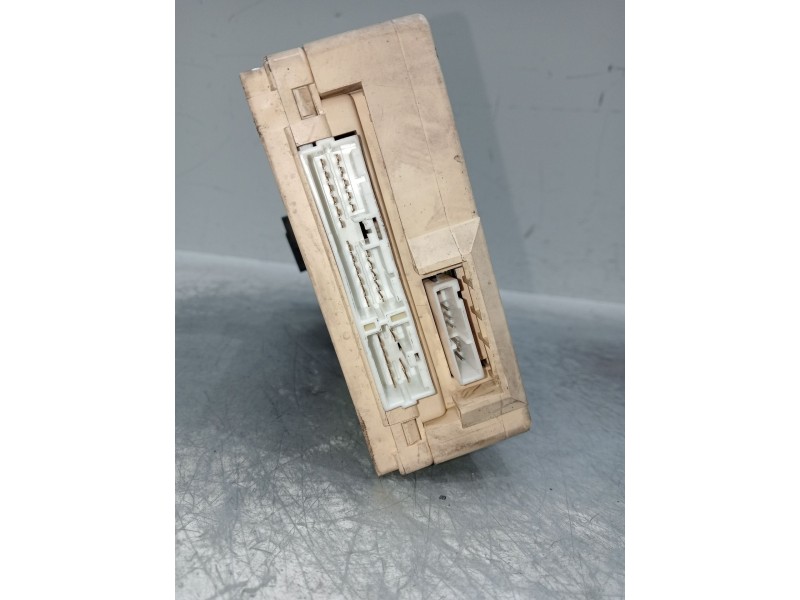 Recambio de caja reles / fusibles para chrysler stratus (ja) 2.0 16v referencia OEM IAM 9153358AB  