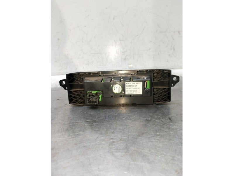 Recambio de pantalla multifuncion para citroën c2 enterprise (jg_) 1.4 hdi referencia OEM IAM 96439997XT  