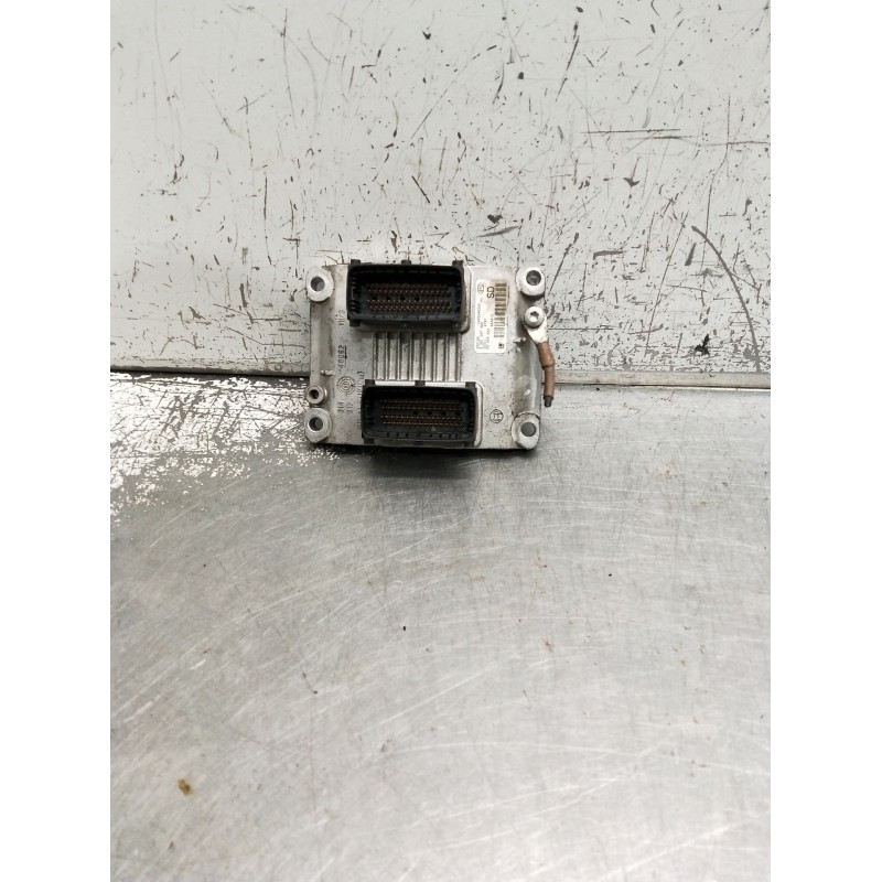 Recambio de centralita motor uce para opel corsa c (x01) 1.2 (f08, f68) referencia OEM IAM 0261207962 1039S00393 55350552