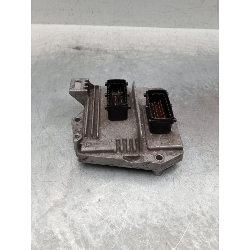 Recambio de centralita motor uce para opel zafira / zafira family b (a05) 1.6 (m75) referencia OEM IAM 12230740 860740LE514410ZF