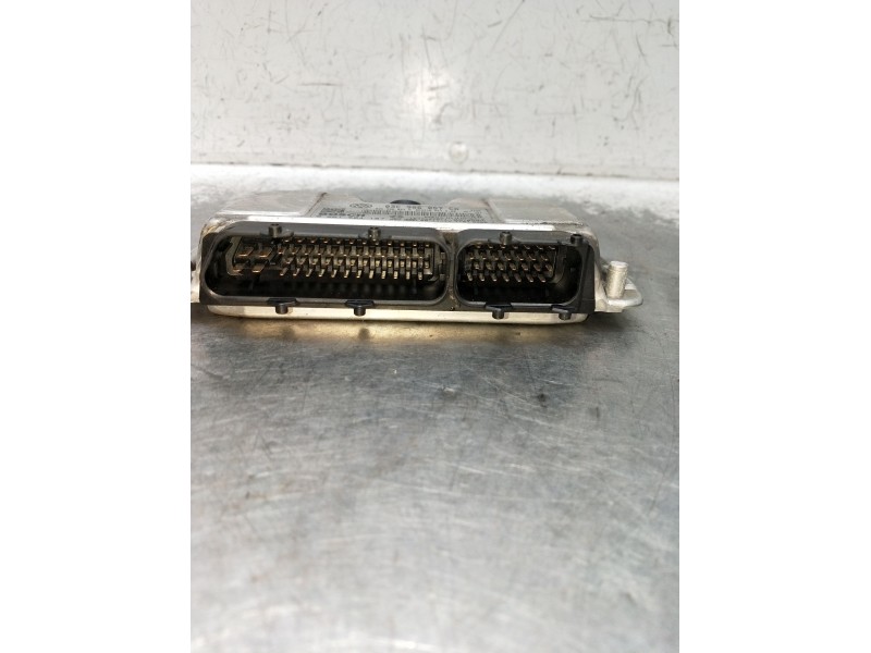 Recambio de centralita motor uce para seat ibiza iv (6j5, 6p1) 1.6 referencia OEM IAM 0261S04187  