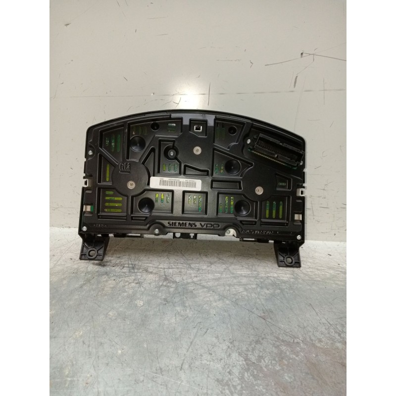 Recambio de cuadro instrumentos para opel zafira / zafira family b (a05) 1.6 (m75) referencia OEM IAM 13216682  