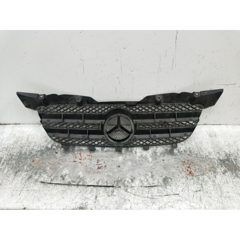 Recambio de rejilla delantera para mercedes-benz sprinter 3,5-t autobús (b906) 315 cdi (906.731, 906.733, 906.735) referencia OE
