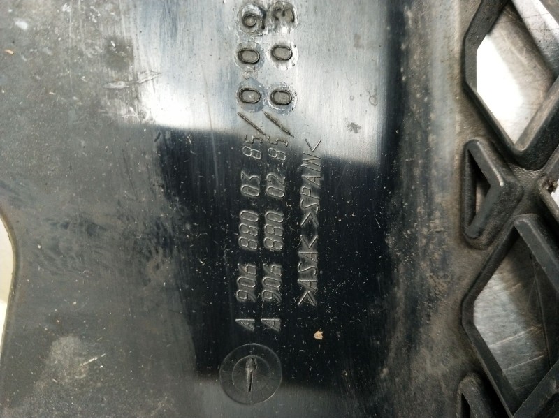 Recambio de rejilla delantera para mercedes-benz sprinter 3,5-t autobús (b906) 315 cdi (906.731, 906.733, 906.735) referencia OE