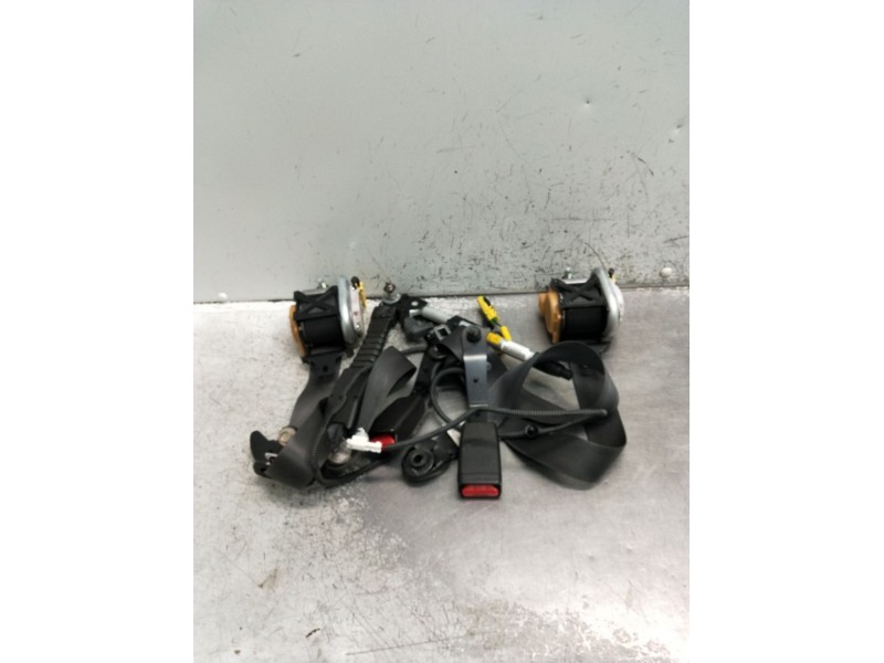 Recambio de juego cinturones delantero para honda accord viii (cu) 2.2 i-dtec (cu3) referencia OEM IAM   4P