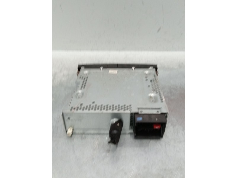 Recambio de sistema audio / radio cd para peugeot 207 1.4 hdi referencia OEM IAM 96662669xt a2c53257827 