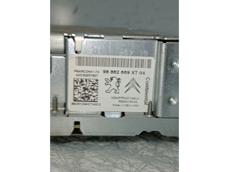 Recambio de sistema audio / radio cd para peugeot 207 1.4 hdi referencia OEM IAM 96662669xt a2c53257827 