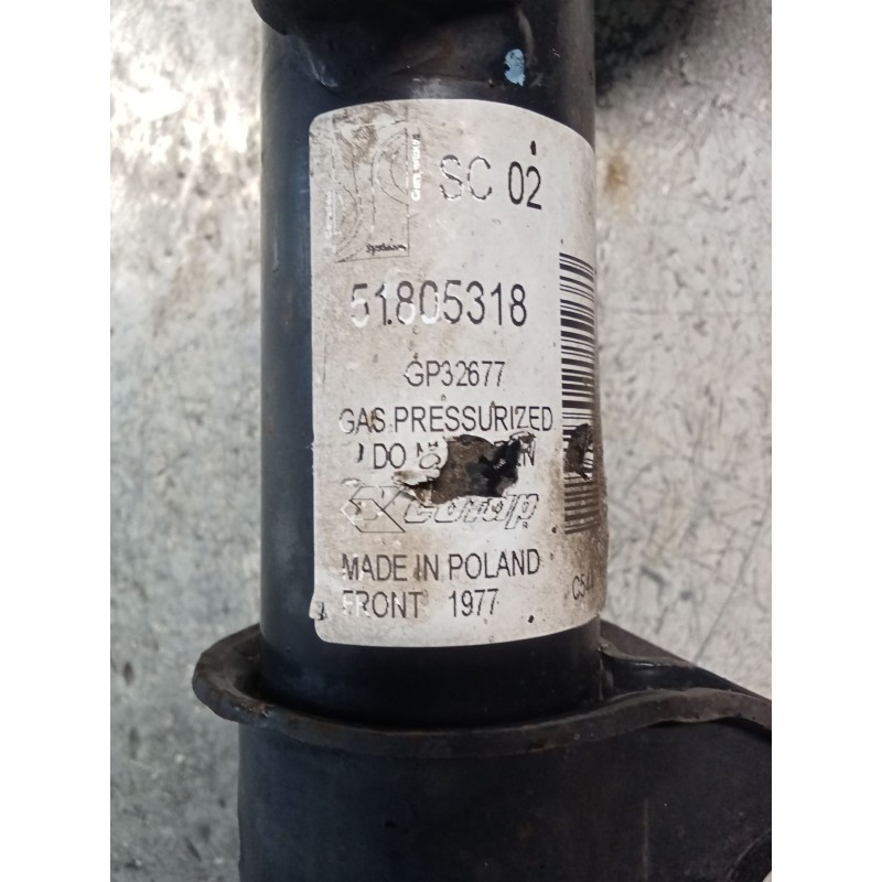 Recambio de amortiguador delantero derecho para fiat linea (323_, 110_) 1.3 d multijet (323axb11, 323axb1a) referencia OEM IAM 5