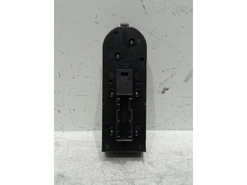 Recambio de mando elevalunas delantero izquierdo para opel zafira / zafira family b (a05) 1.6 (m75) referencia OEM IAM 13209203 