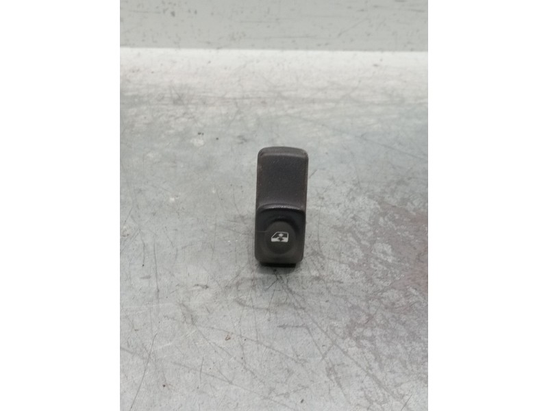 Recambio de mando elevalunas delantero derecho para renault megane i (ba0/1_) 1.6 16v (ba04, ba0b, ba11, ba1j, ba16, ba19, ba1k,