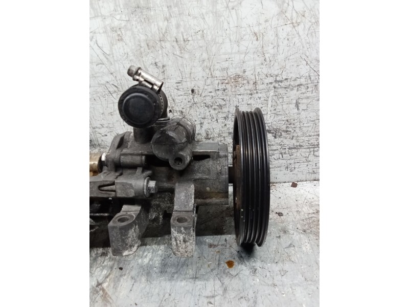 Recambio de bomba direccion para peugeot boxer furgoneta 2.2 hdi 120 referencia OEM IAM 6C113A674AB  