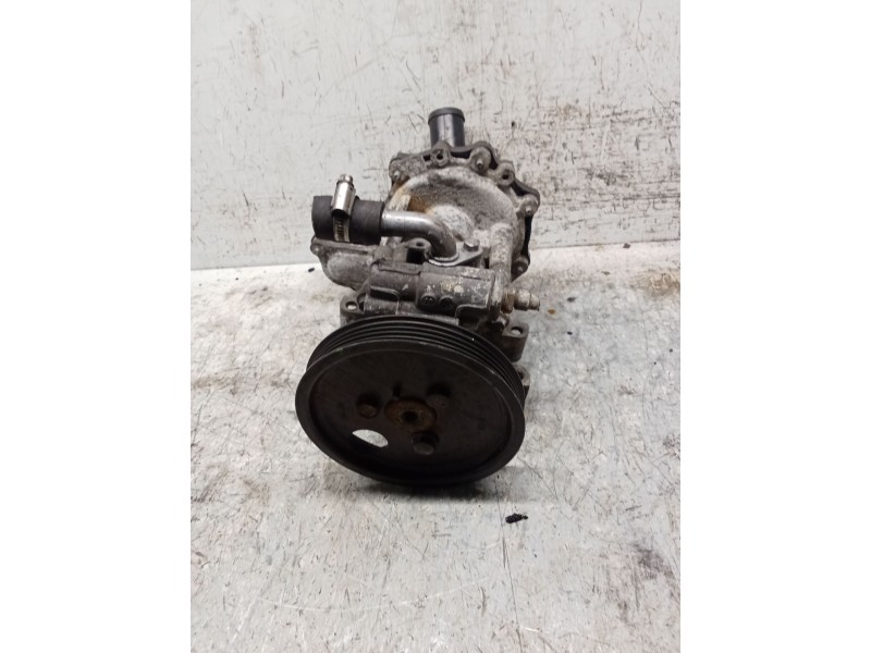 Recambio de bomba direccion para peugeot boxer furgoneta 2.2 hdi 120 referencia OEM IAM 6C113A674AB  