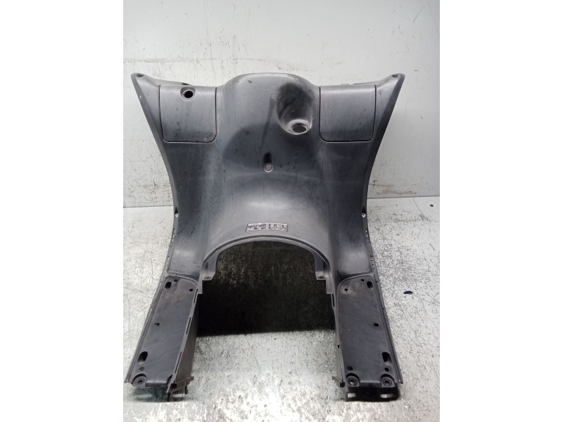 Recambio de moldura para honda fes fes 250 foresight 2t (mf04) referencia OEM IAM CENTRAL  