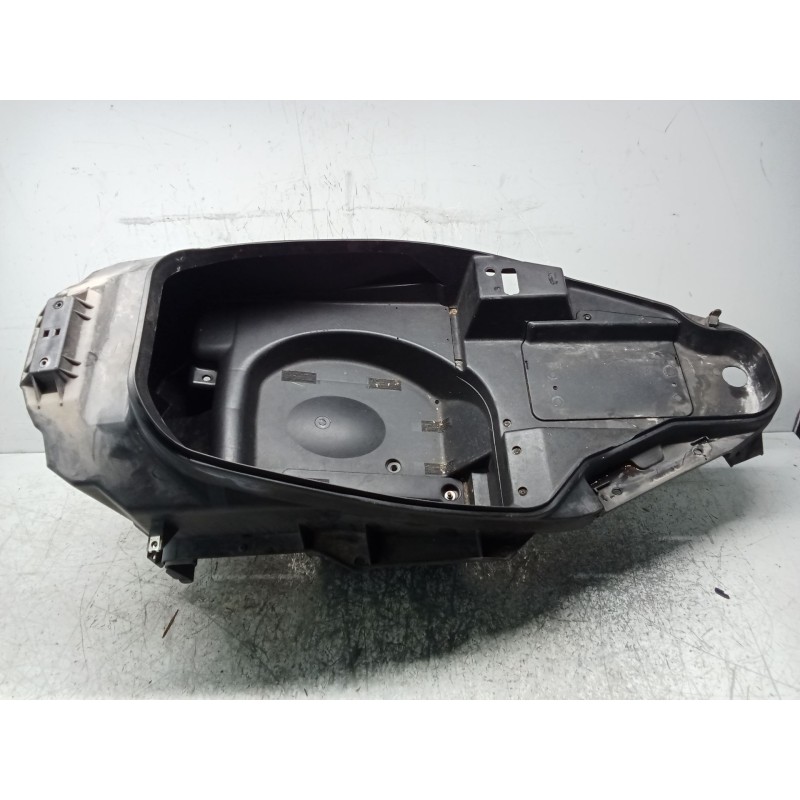 Recambio de moldura para honda fes fes 250 foresight 2t (mf04) referencia OEM IAM asiento partes inferior  