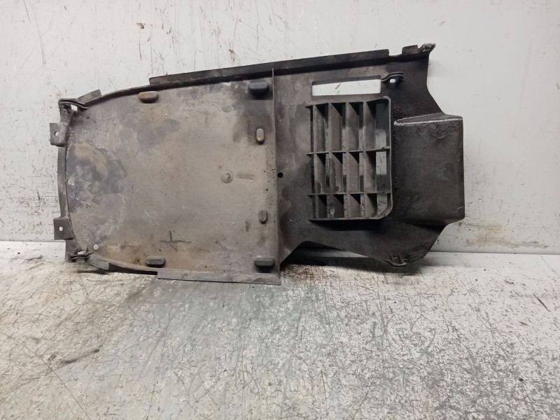 Recambio de cubrecarter para honda fes fes 250 foresight 2t (mf04) referencia OEM IAM   