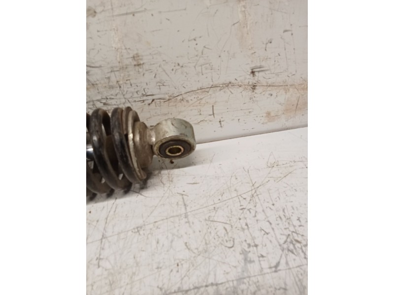 Recambio de amortiguador trasero izquierdo para honda fes fes 250 foresight 2t (mf04) referencia OEM IAM   