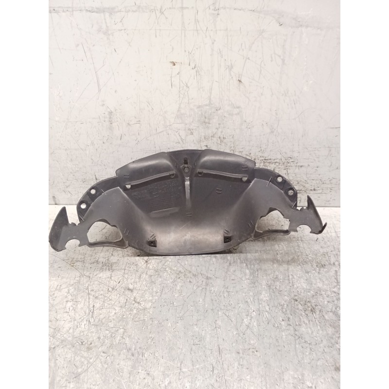 Recambio de molduras delanteras para honda fes fes 250 foresight 2t (mf04) referencia OEM IAM tapa superior cuentakm  