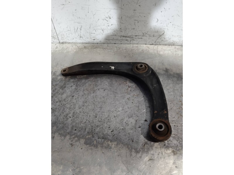 Recambio de brazo suspension inferior delantero derecho para peugeot partner kombi active referencia OEM IAM   