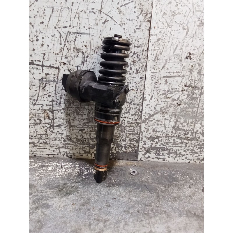Recambio de inyector para volkswagen passat b5.5 (3b3) 1.9 tdi referencia OEM IAM 038130073AJ 0414720037 Bosch
