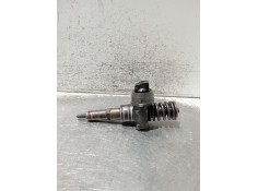 Recambio de inyector para volkswagen touareg (7la) referencia OEM IAM 07Z130073F 0414720210 BOSCH 2