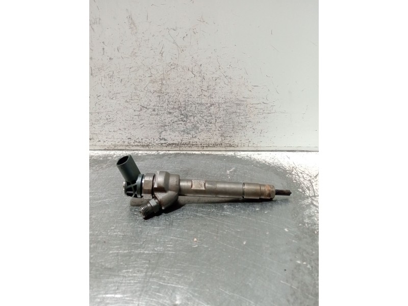 Recambio de inyector para bmw serie 3 berlina (e90) 320d referencia OEM IAM 781070202 0445110382 BOSCH