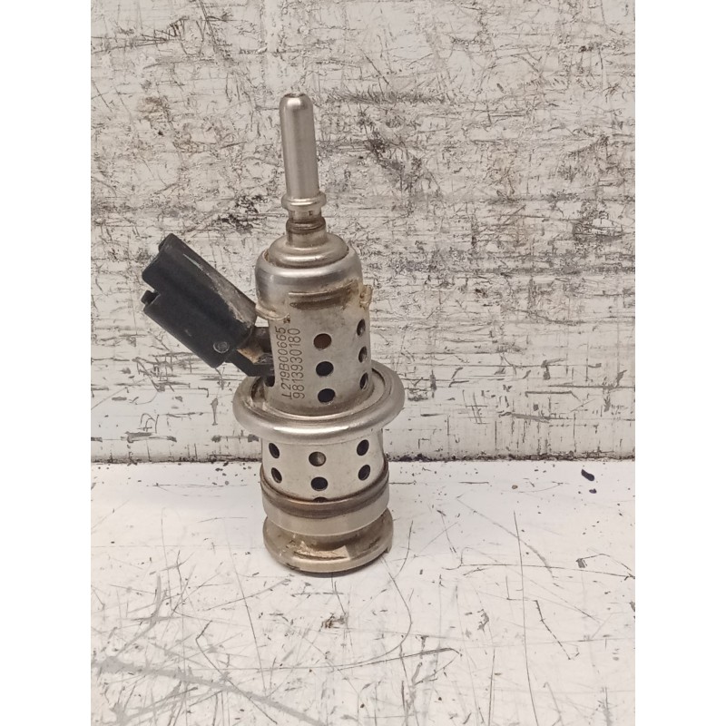 Recambio de inyector para peugeot 2008 ii (ud_, us_, uy_, uj_, ur_, uc_) 1.5 bluehdi 100 referencia OEM IAM L219B00665 981393018