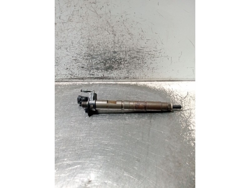 Recambio de inyector para toyota auris (_e15_) 1.4 d-4d (nde150_) referencia OEM IAM 236700W020 0445116054 BOSCH