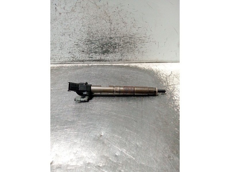 Recambio de inyector para toyota auris (_e15_) 1.4 d-4d (nde150_) referencia OEM IAM 236700W020 0445116054 BOSCH