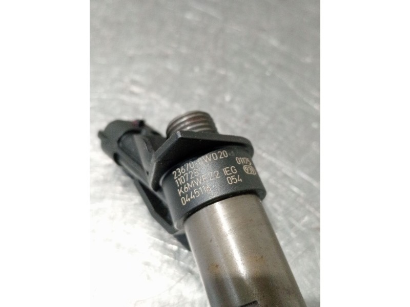 Recambio de inyector para toyota auris (_e15_) 1.4 d-4d (nde150_) referencia OEM IAM 236700W020 0445116054 BOSCH