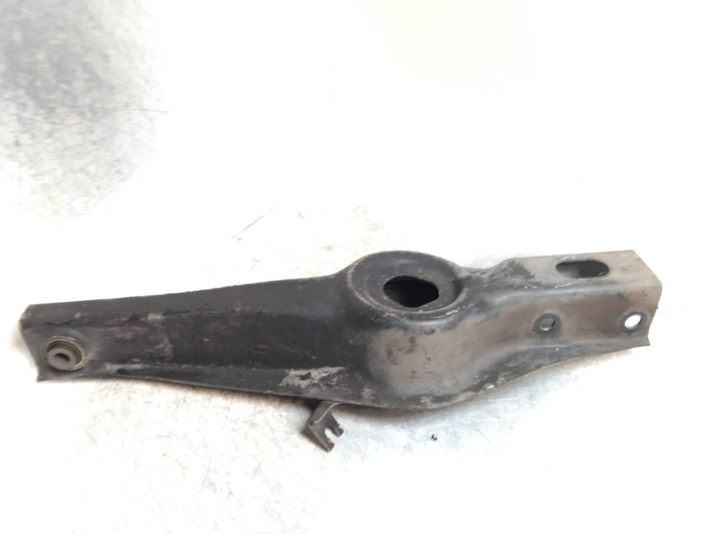 Recambio de brazo suspension inferior trasero izquierdo para peugeot 406 berlina (s1/s2) stdt referencia OEM IAM   