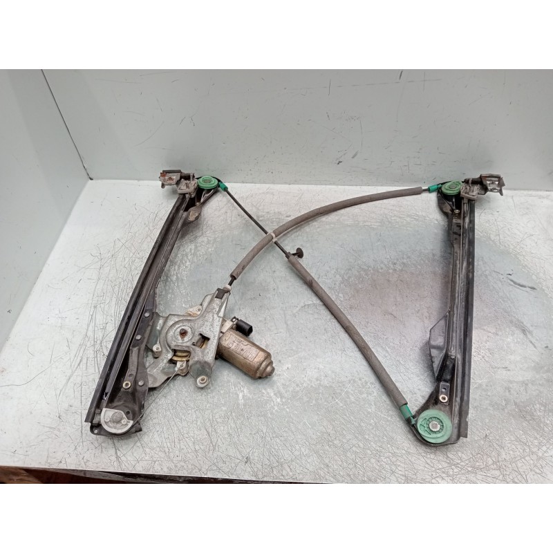 Recambio de elevalunas delantero izquierdo para ford focus i (daw, dbw) 1.8 16v referencia OEM IAM xs4123201  