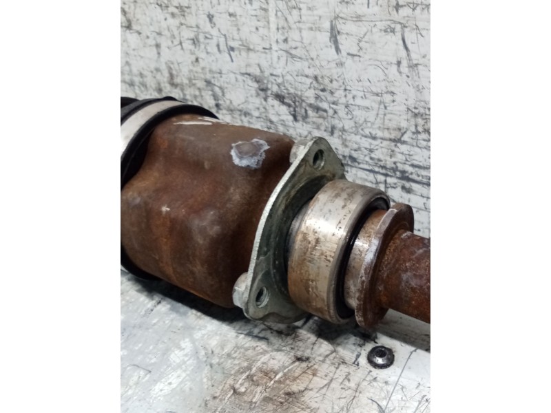 Recambio de transmision delantera derecha para fiat linea (323_, 110_) 1.3 d multijet (323axb11, 323axb1a) referencia OEM IAM   