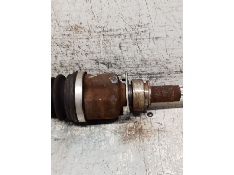 Recambio de transmision delantera derecha para fiat linea (323_, 110_) 1.3 d multijet (323axb11, 323axb1a) referencia OEM IAM   