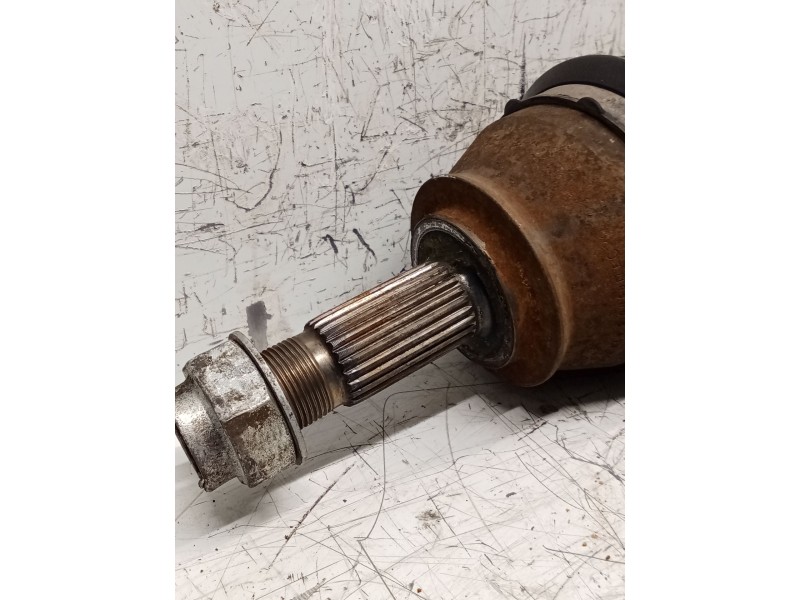 Recambio de transmision delantera derecha para fiat linea (323_, 110_) 1.3 d multijet (323axb11, 323axb1a) referencia OEM IAM   