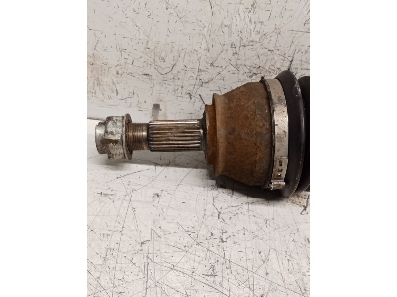 Recambio de transmision delantera derecha para fiat linea (323_, 110_) 1.3 d multijet (323axb11, 323axb1a) referencia OEM IAM   