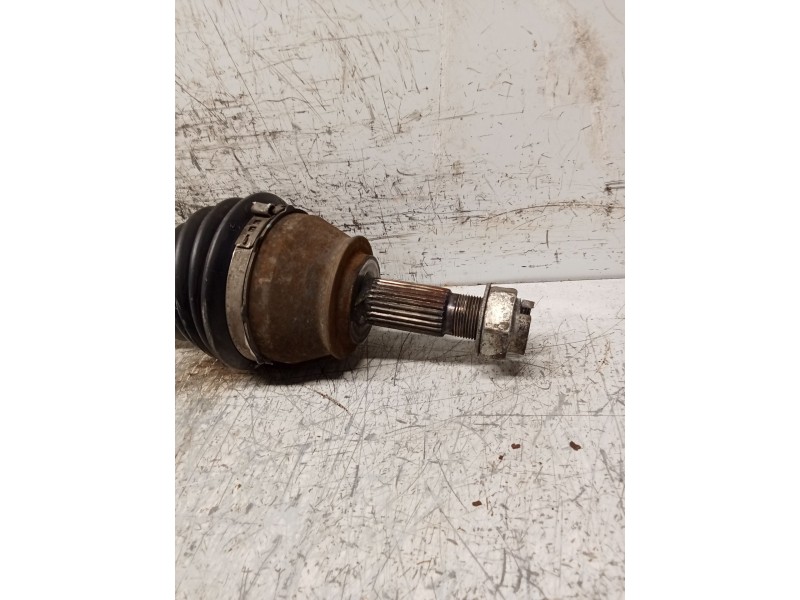 Recambio de transmision delantera izquierda para fiat linea (323_, 110_) 1.3 d multijet (323axb11, 323axb1a) referencia OEM IAM 