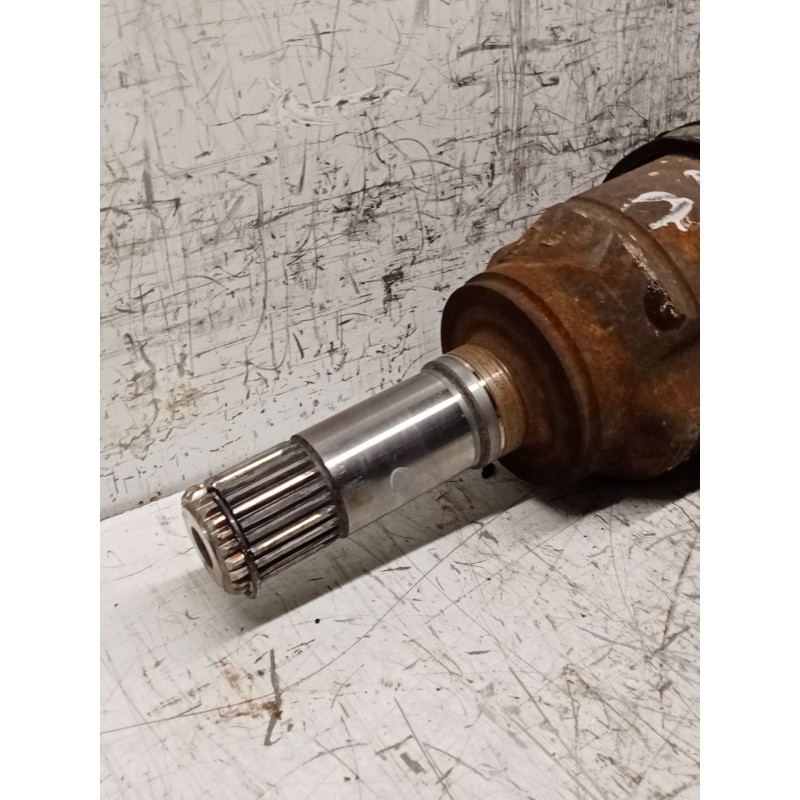 Recambio de transmision delantera izquierda para fiat linea (323_, 110_) 1.3 d multijet (323axb11, 323axb1a) referencia OEM IAM 