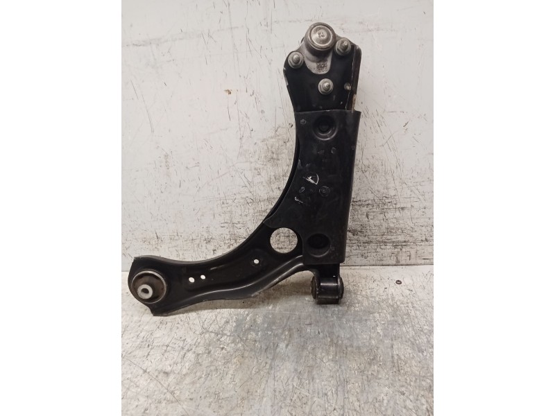 Recambio de brazo suspension inferior delantero derecho para audi a1 sportback (gba) referencia OEM IAM 13230894  