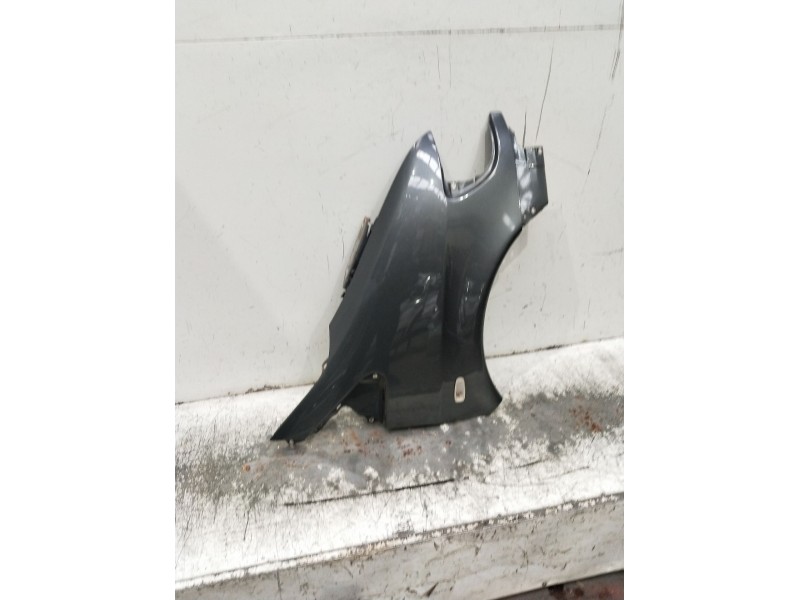 Recambio de aleta delantera derecha para mercedes-benz clase v (638/2) v 220 cdi (638.294) referencia OEM IAM   