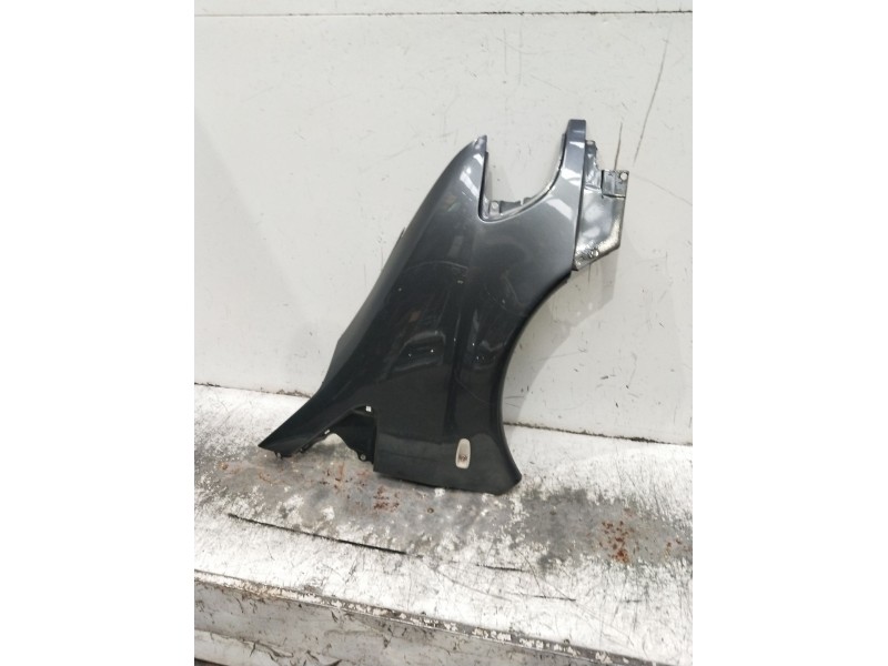 Recambio de aleta delantera derecha para mercedes-benz clase v (638/2) v 220 cdi (638.294) referencia OEM IAM   