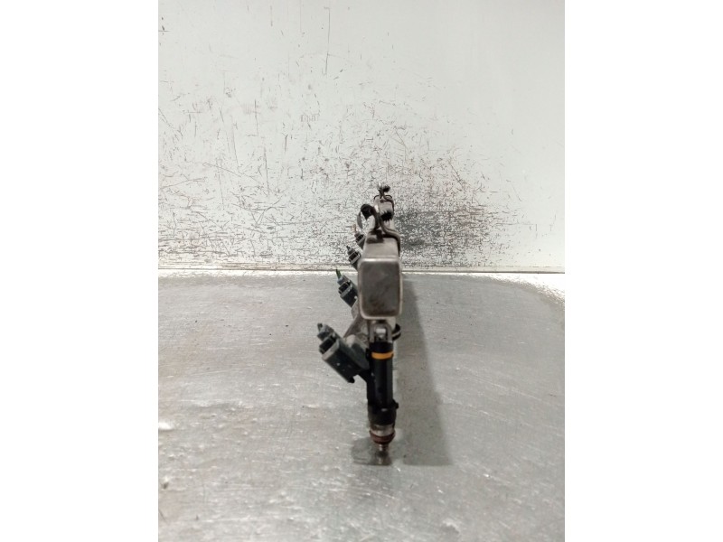 Recambio de rampa inyectora para mazda 6 sedán (gg) 2.0 (ggep) referencia OEM IAM 6M8G9D280AA L3G213150 050704B