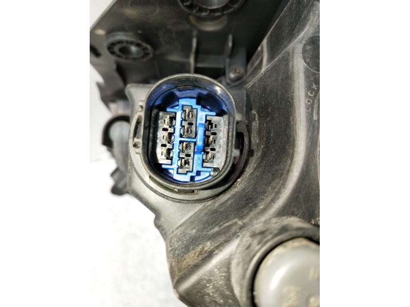 Recambio de faro derecho para hyundai ioniq (ae) 1.6 gdi hybrid referencia OEM IAM 92102G7  