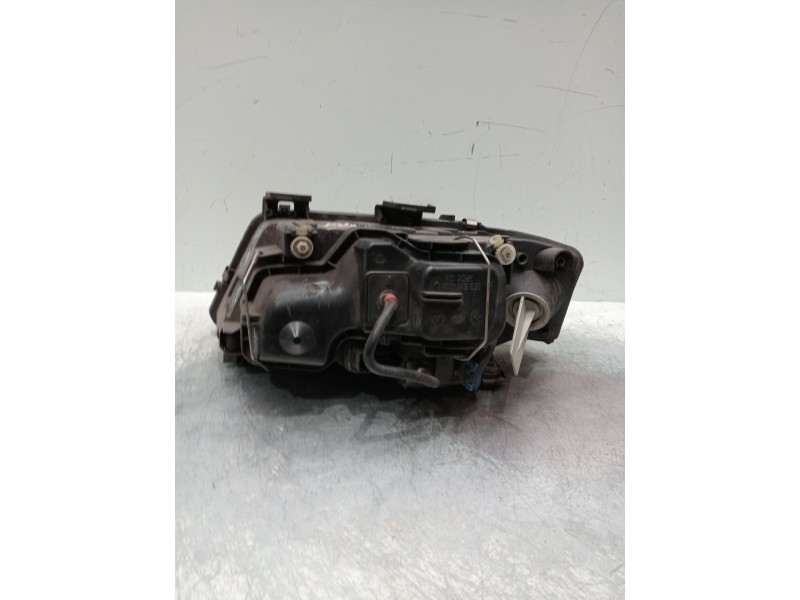 Recambio de faro derecho para audi a6 c5 (4b2, 4b4) 2.5 tdi referencia OEM IAM xenon  