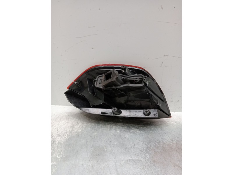 Recambio de piloto trasero izquierdo para renault scénic ii (jm0/1_) 1.5 dci (jm1e, jm16) referencia OEM IAM   