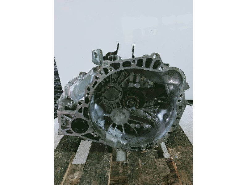 Recambio de caja cambios para toyota corolla verso (r1) 2,2 d-4d sport referencia OEM IAM A6301759  6V