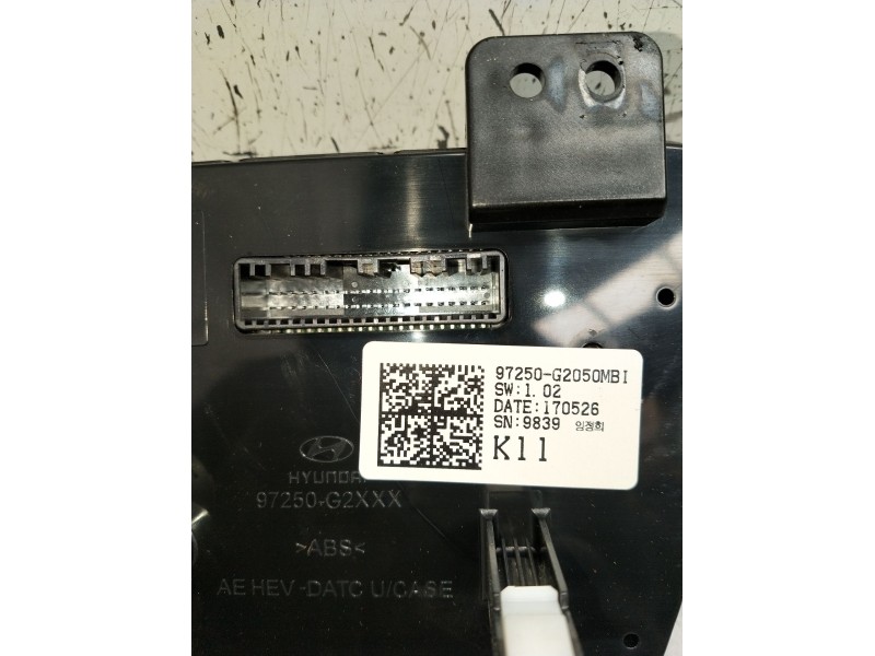 Recambio de mando calefaccion / aire acondicionado para hyundai ioniq (ae) 1.6 gdi hybrid referencia OEM IAM 97250G2050  